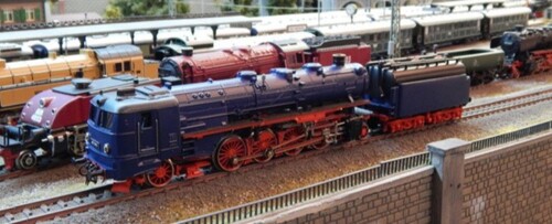 BR 01 E 10 40 BR 140 Frontführerstand M Garratt 1 D 1 blau b