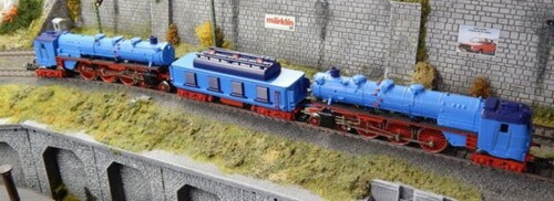 BR 01 E 10 40 BR 140 M Garratt 2 C 2 2 C 2 blau Kondensationstender