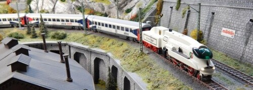 Colani LKW als Dampflok 1 C 2 M Garratt a