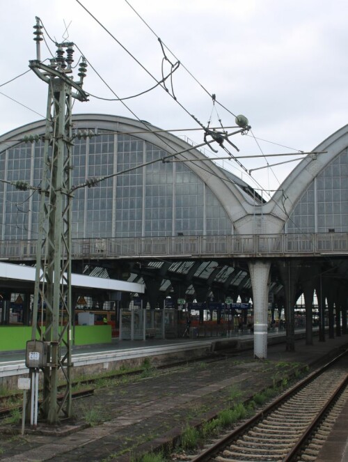Karlsruhe Hbf Hauptbahnhof Bahnsteighalle a (3)