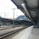 Karlsruhe_Hbf_Hauptbahnhof_Bahnsteighalle_d_Bahnsteigdach-2