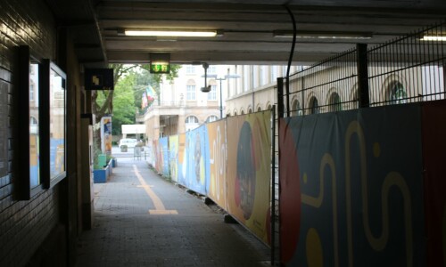Karlsruhe Hbf Hauptbahnhof ad Unterführung Umbau Bauzaun