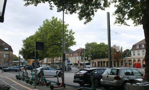 Karlsruhe Hbf Hauptbahnhof ag Empfangsgebäude Empfangshalle (2)