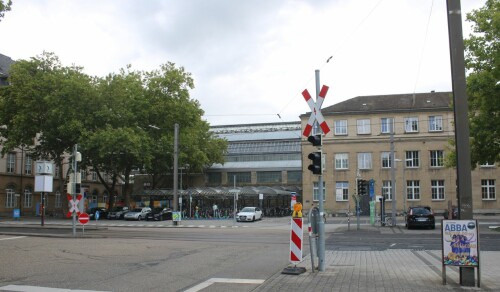 Karlsruhe Hbf Hauptbahnhof ag Empfangsgebäude Empfangshalle (3)