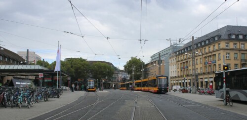 Karlsruhe Hbf Hauptbahnhof ag Empfangsgebäude Empfangshalle (6)