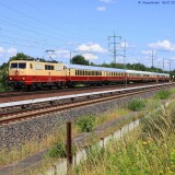 BR_111_Sonderzug_historischer_TEE_Trans_Europ_Express_IC_Lok_Intercity_rot_beige_Bahngarfield_Christian