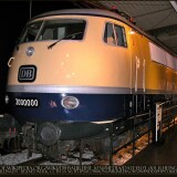 BR_103_E_03_TEE_Rheingold_62_cobalt_blau_E18_Lampen-2