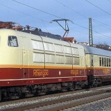 BR_103_Rheingold_Flugelzug_orange_Streifen_Trans_Europ_Express_IC_Lok_Intercity_rot_beige_Bahngarfield_Christian_a
