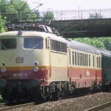 BR_110_BR_110_E_10.3-Rheingold_Flugelzug_orange_Streifen_Trans_Europ_Express_IC_Lok_Intercity_rot_beige_Bahngarfield_Christian_a