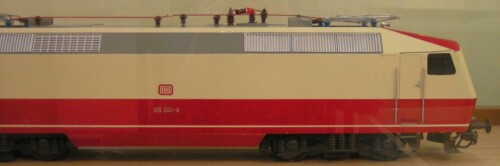 BR 120 Modell DB Museum Koblenz Trans Europ Express IC Lok Intercity rot beige Bart Lokpaint (9)