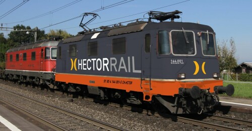 RE 4 4 SBB FFS BLS Schweiz E Lok X Hectorrail Swiss orange grau el18 Philippe (1)