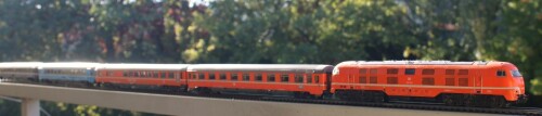 BR 232 V 320 BR103 E 03 Eurofima orange (1) Kopie