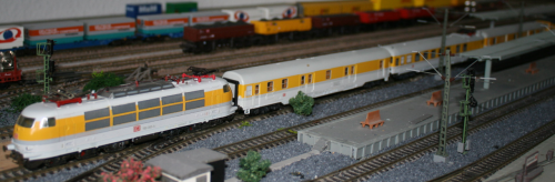 BR 103 BR 750 E 03 DB Systemtechnik Dirk Theisen Zug (1)