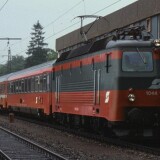 OBB_1044_Eurofima_2_schwarz_rot_Bahngarfield_Christian