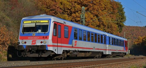 ÖBB 5028 BR 628 Valousek blau rot Bahngarfield Christian