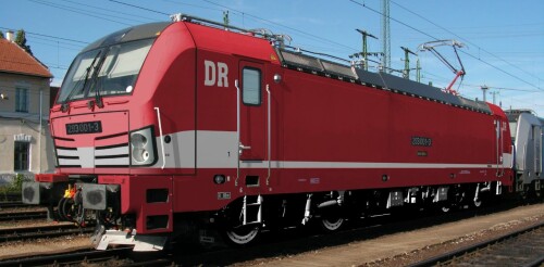 BR 193 Vectron DR Deutsche Reichsbahn roter Anstrich DR 243 bahngarfield Christian