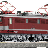 DR_244_BR_144_E_44_Deutsche_Reichsbahn_roter_Anstrich_DR_243_bahngarfield_Christian-a