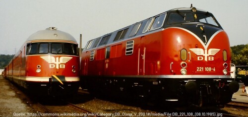 BR 220 BR221 V 200 purpurrot ohne V VT 08.5 DB Adler 1280Pix (3)