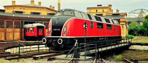 BR 220 V 200 purpurrot V breit bis zum Rahmen wie in der Versuchslackierung (2)