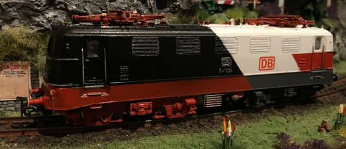 E 10 BR 110 ICE Lackierung BR 218 Hampi61 (3)