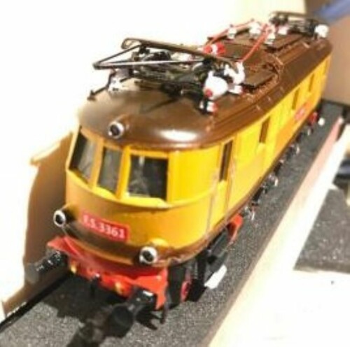 E 18 BR 218 braun FS Ferrovia italia Hampi61 b