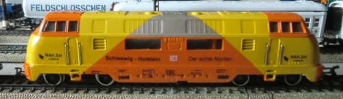 BR 220 V 200 Regionalbahn Schleswig Holstein Produktfarben orange gelb roeby Robert