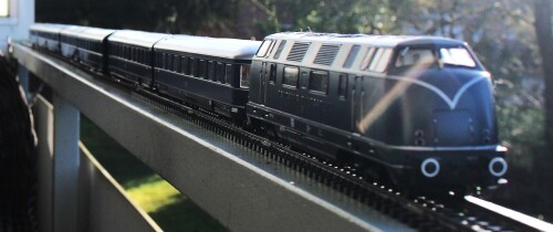 Märklin Trix V 200 002 Prototyp H0 blauer Enzian F Zug stahlblau RAL 5013 a (1)