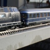 Marklin_Trix_V_200_002_Prototyp_H0_blauer_Enzian_F-Zug_stahlblau_RAL_5013_a-4