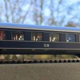 Marklin_Trix_V_200_002_Prototyp_H0_blauer_Enzian_F-Zug_stahlblau_RAL_5013_f-2