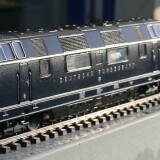 Marklin_Trix_V_200_002_Prototyp_H0_blauer_Enzian_F-Zug_stahlblau_RAL_5013_f-4