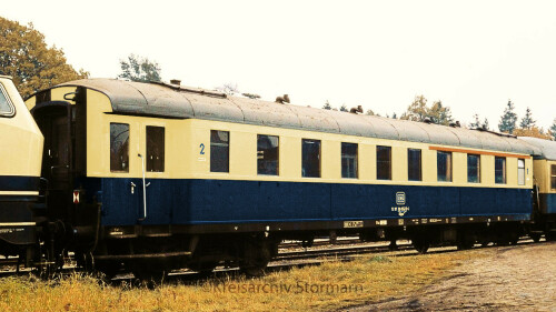 APw4yse-Eilzugwagen-DB-Epoche-3-ozeanblau.jpg