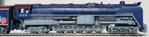 Turbinen-Elektrische_Dampflokomotive_mit_Kondensation_ALCO-GE_H0_gauge_Bogie_Holz_Martin_fluhdesign-e.jpg