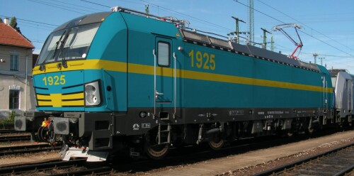 BR_193_Siemens_Vectron_belgische_Staatsbahn_SNCB_blau_bahngarfield_Christian-a-2.jpg