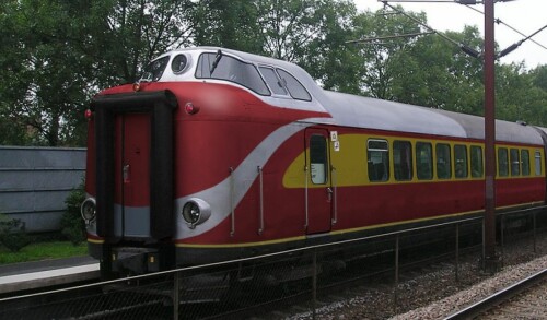 VT_11.5-DSB-MA_460_BR_601_TEE_danische_Staatsbahn_Steuerwagen_Bahngarfield_Christian.jpg