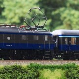 E_18_BR_118_DB_DRG_Pop_Art_Wagen_blau-1