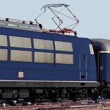 BR_103_stahlblau_F-Zug_munchner-kindl_Kkadu_Halbspeieswagen-1