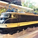 DB_E03BR_103_VT_08_Stil_stahlblau-1