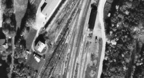 Peisenberg_Bahnhof_Luftbild_Aufnahme_GLP_1979.png
