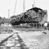 BR_03_01_entgleist_Bombe_Hamburger_HAfen_Hafenbahn_1948_Sandtorkai_Bergung