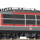 BR_103_E_03_schwarz_grau_rot_EffiShunter_1000_CZ_Loko_H0_Bahngarfield_Christian