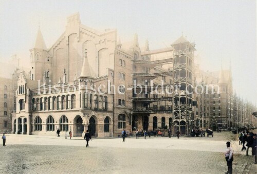 Hamburg_Hamburger_Speicherstadt_Bau_1890_Zollabfertigung-1.jpg