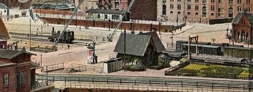 Hamburg_Hamburger_Speicherstadt_Bau_Hafenbahn_1900-1.jpg