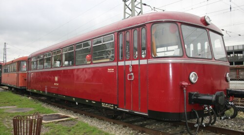 BR_798_Schienenbus_VT_95_98_Nordlingen_BW_bayrisches_Eisenbahnmuseum-2.jpg