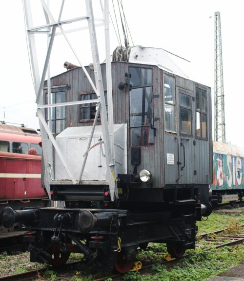 Nordlingen_Schienen_Kohle_Drehkran_BW_bayrisches_Eisenbahnmuseum-3.jpg