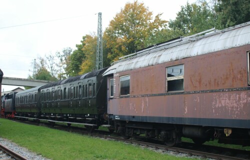 BR_236_Dampf_Generatorwagen_Nordlingen_BW_bayrisches_Eisenbahnmuseum-3.jpg