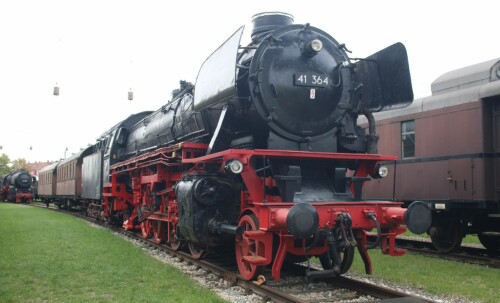 BR_41_364_Nordlingen_BW_bayrisches_Eisenbahnmuseum.jpg