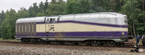 BR_61_003_Dampfmotorlok_Prototyp_Henschel-Wegmann_Zug_bahngarfield_Christian.jpg