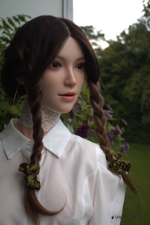 Smoooth SE Doll Cindy Tascha Buiseness Dress Boots Skirt white sexy portrait (1)
