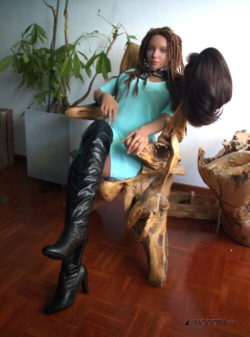 Smoooth SE Doll Cindy Dread locks Boots overknee black (1)